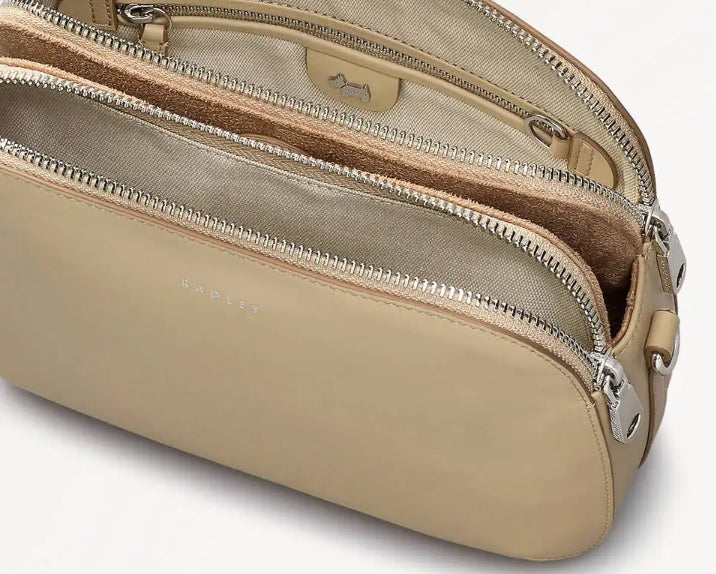 Dukes Place - Crossbody