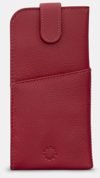 Yoshi Chilton glasses case